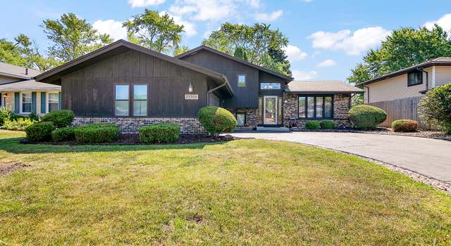 Photo of 22939 East Dr, Richton Park, IL 60471