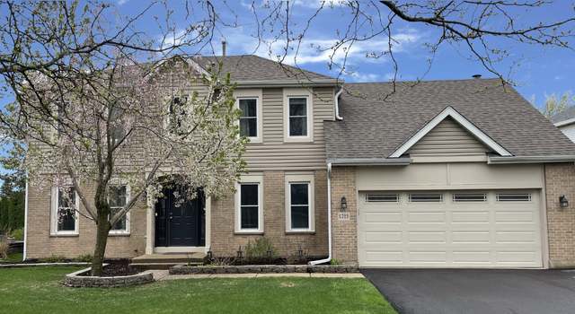 Photo of 1215 Saddle Ridge Trl, Cary, IL 60013