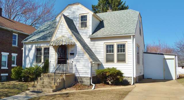 Photo of 108 Buckbee St, Rockford, IL 61104