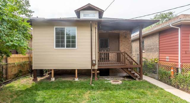 Photo of 7435 S Bennett Ave, Chicago, IL 60649
