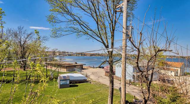 Photo of 125 E Mill St #202, Wauconda, IL 60084