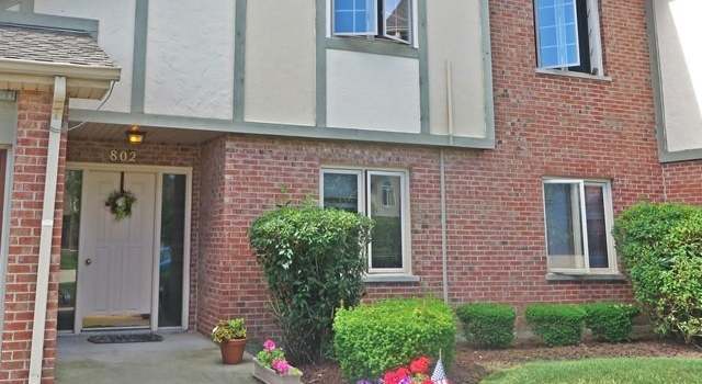 Photo of 802 Meadow Ridge Ln #101, New Lenox, IL 60451