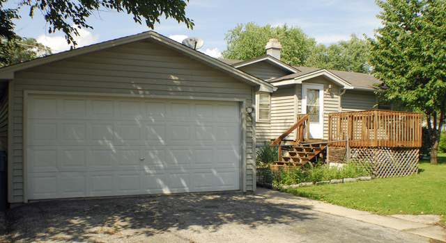 Photo of 234 W Hawthorne Dr, Round Lake Beach, IL 60073