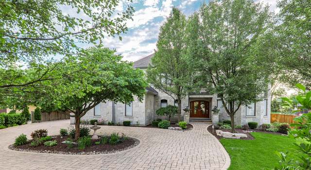 Photo of 904 S Edgewood Ln, Mount Prospect, IL 60056