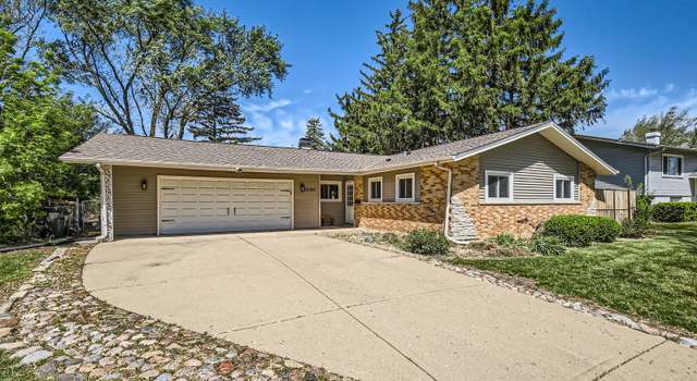 Photo of 1360 Gentry Rd, Hoffman Estates, IL 60169