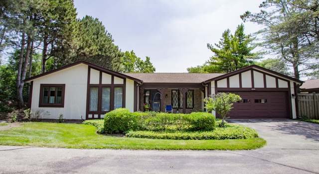 Photo of 1436 Estate Ln, Glenview, IL 60025