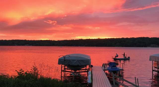 Photo of 2316 Lake Shore Dr, Delavan, WI 53115