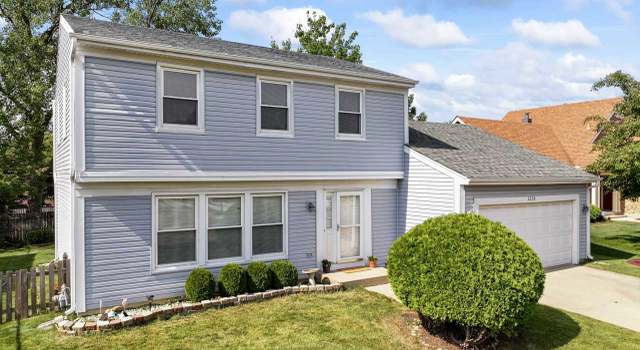 Property at 2130 Parkville Rd, Schaumburg, IL 60194, 3 beds, 2.5 baths