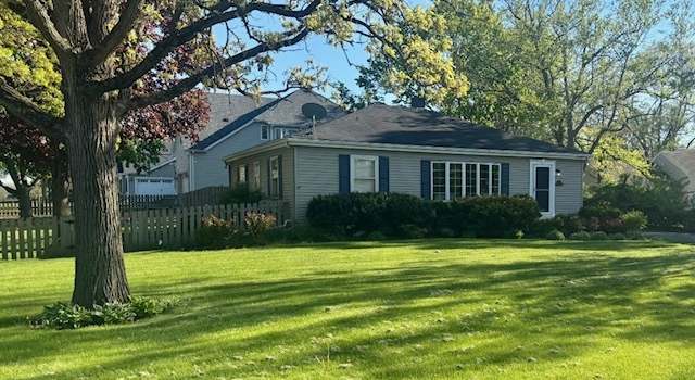Photo of 27W213 Manchester Rd, Winfield, IL 60190