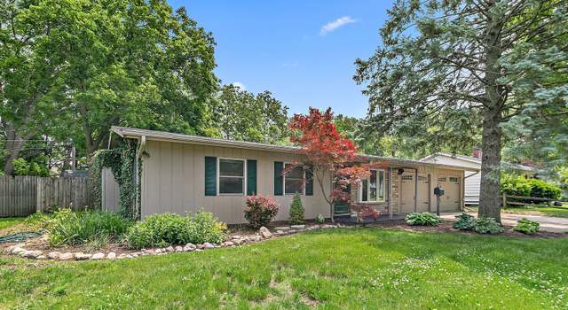 Photo of 1521 Hulmes Dr, Dekalb, IL 60115