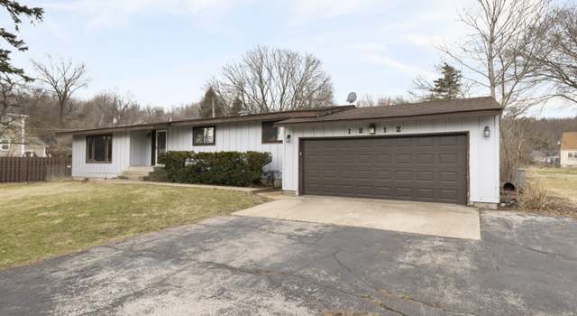 Photo of 1212 Merrill Ave W, Algonquin, IL 60102