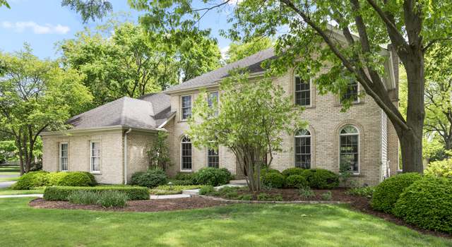 Photo of 814 Steeplechase Ct, St. Charles, IL 60174