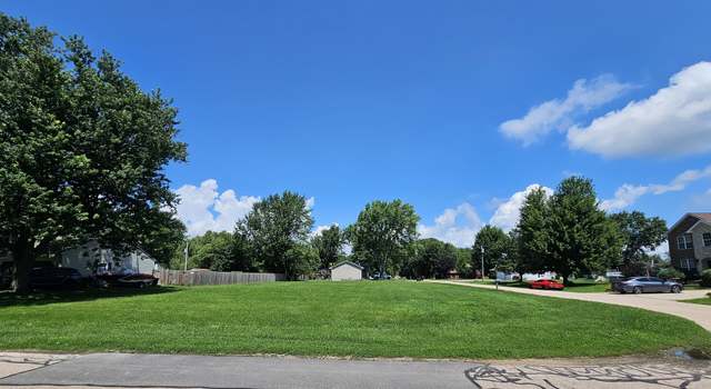 Photo of 61 Tammy Ln, Lake Holiday, IL 60552