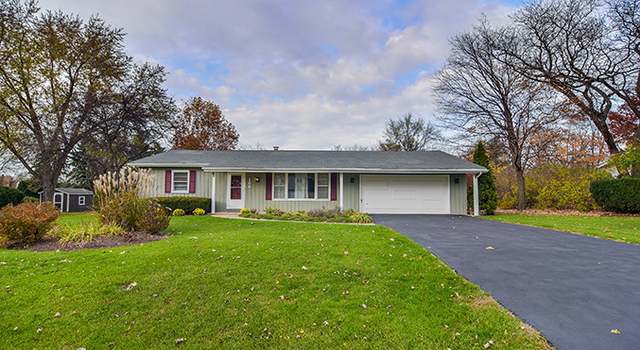 Photo of 28w166 Plainview Dr, Naperville, IL 60564