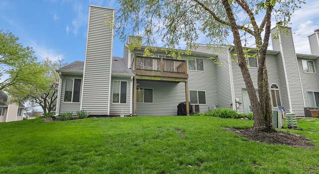 Photo of 180 Brittany Dr Unit B, Streamwood, IL 60107