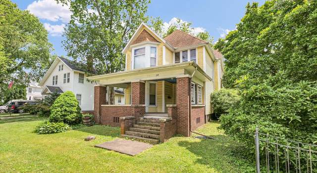 Photo of 319 W Market St, Farmer City, IL 61842