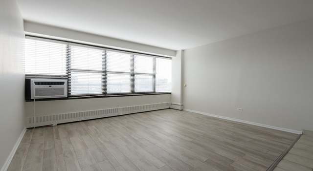 Photo of 6030 N Sheridan Rd #705, Chicago, IL 60660