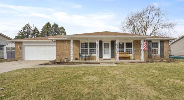 Photo of 375 N Pine St, Waterman, IL 60556