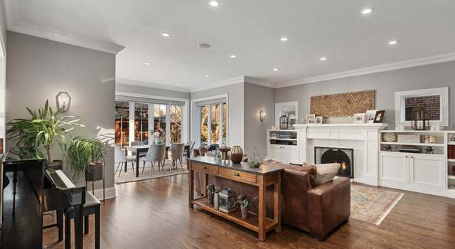 Photo of 2929 W Leland Ave, Chicago, IL 60625