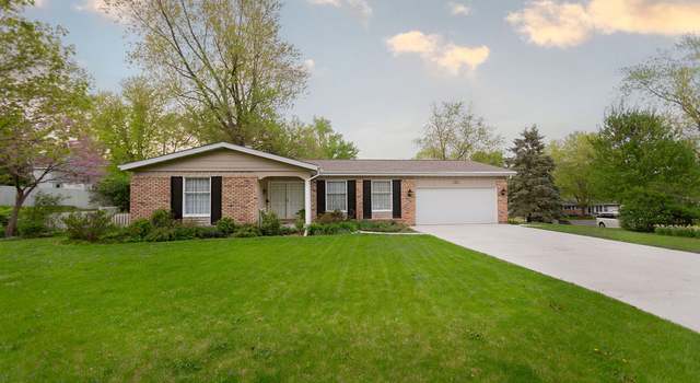 Photo of 305 E Pearson St, Eureka, IL 61530
