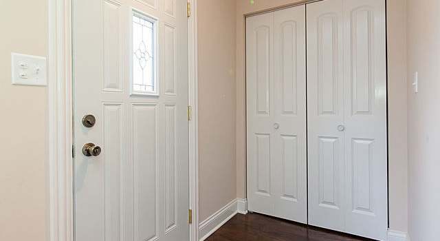 Photo of 4917 W Carmen Ave, Chicago, IL 60630