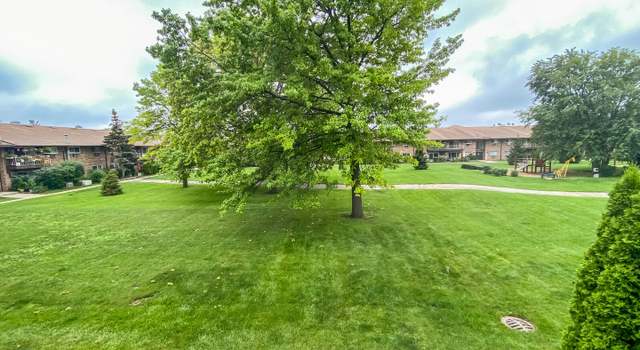 Photo of 818 E Old Willow Rd #205, Prospect Heights, IL 60070