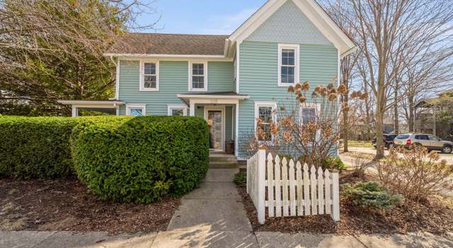 Photo of 338 First St, Batavia, IL 60510