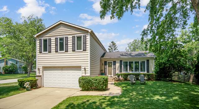 Photo of 5S640 Bluff Ln, Naperville, IL 60540
