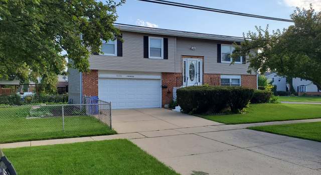 Photo of 1126 S Oakwood Dr, Mount Prospect, IL 60056