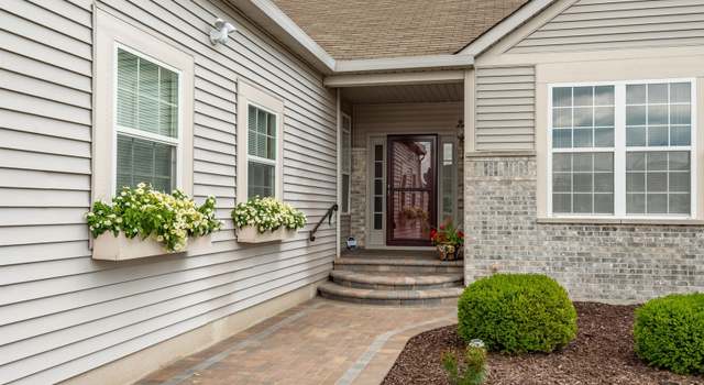 Photo of 1904 Balmoral St, Joliet, IL 60431