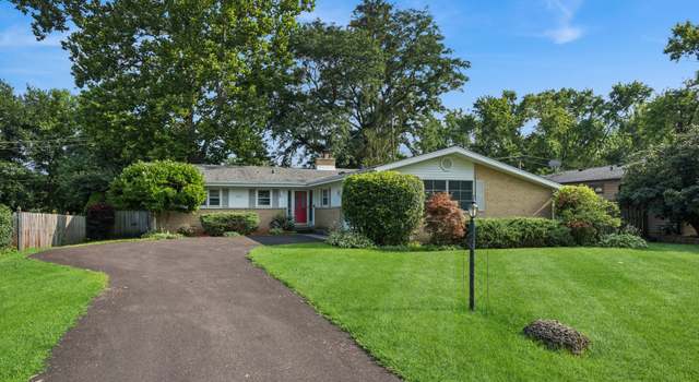 Photo of 22w603 Arbor Ln, Glen Ellyn, IL 60137