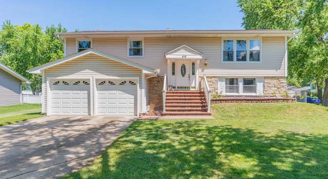 Photo of 416 Sierra Ln, Bolingbrook, IL 60440