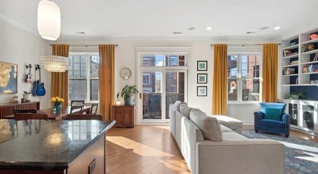 Photo of 2847 N Halsted St #201, Chicago, IL 60657