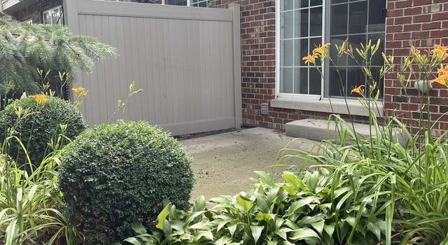 Photo of 410 N River Rd, Naperville, IL 60540