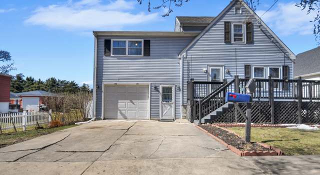 Photo of 831 S Union St, Aurora, IL 60505