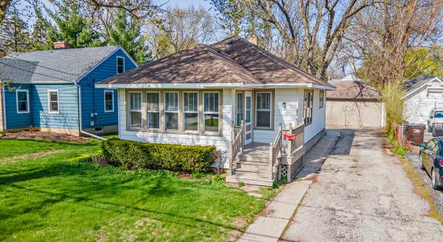 Photo of 388 Douglas Ave, Crystal Lake, IL 60014