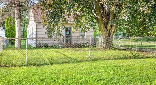 Photo of 1734 Sandy Hollow Rd, Rockford, IL 61109