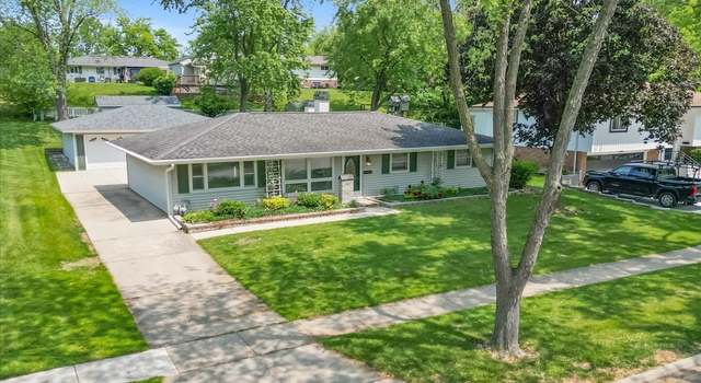 Photo of 1434 Somerset Ln, Schaumburg, IL 60193