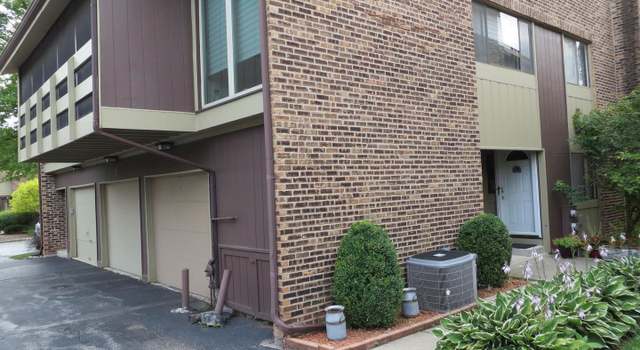 Photo of 5 W Stonebridge Ct Unit C, Palos Hills, IL 60465