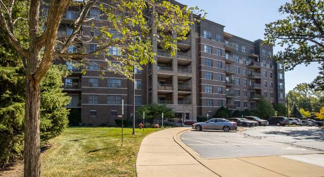Photo of 125 Lakeview Dr #206, Bloomingdale, IL 60108