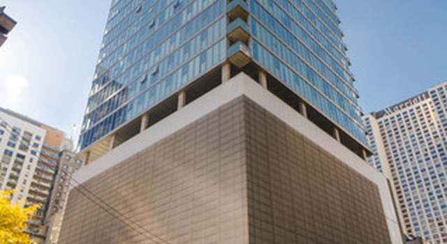 Photo of 550 N Saint Clair St #1504, Chicago, IL 60611