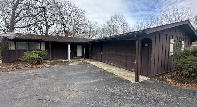 Photo of 1605 Middletree Rd, Joliet, IL 60433