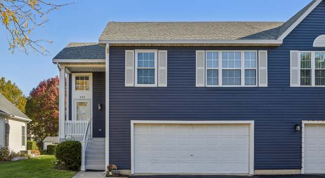 Photo of 409 Newport Cir, Oswego, IL 60543