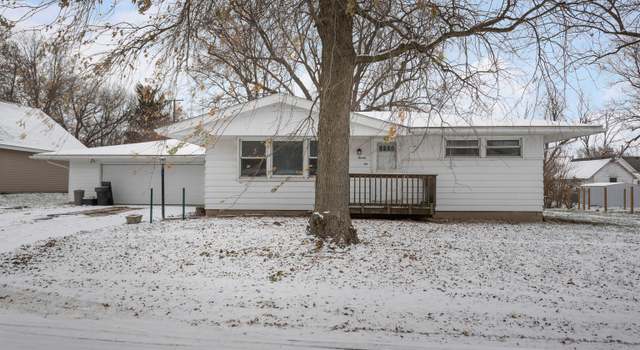Photo of 22 Westwood St, Weldon, IL 61882