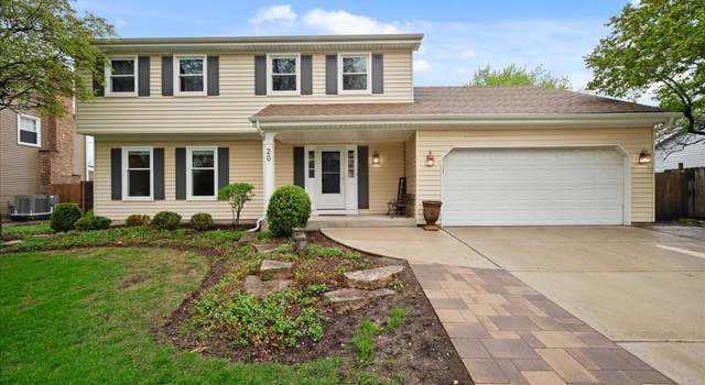 Photo of 20 S Cambridge Dr, Geneva, IL 60134