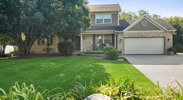 Photo of 1415 Mallard Ln, Hoffman Estates, IL 60192
