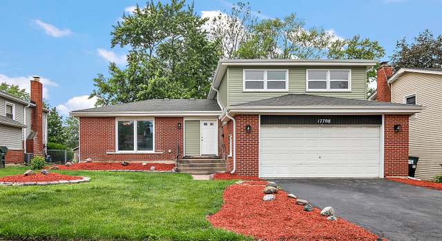 Photo of 17708 Pebblewood Ln, Hazel Crest, IL 60429