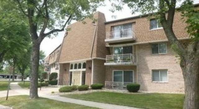 Photo of 3240 N Manor Dr #318, Lansing, IL 60438