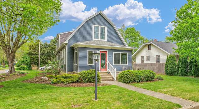 Photo of 314 W Stanage Ave, Champaign, IL 61820