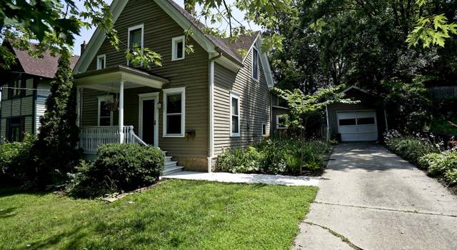 Photo of 1005 C St, Rockford, IL 61107
